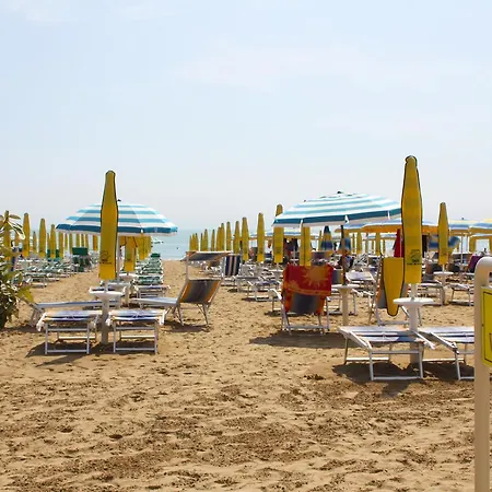 Serena Ξενοδοχείο 3*