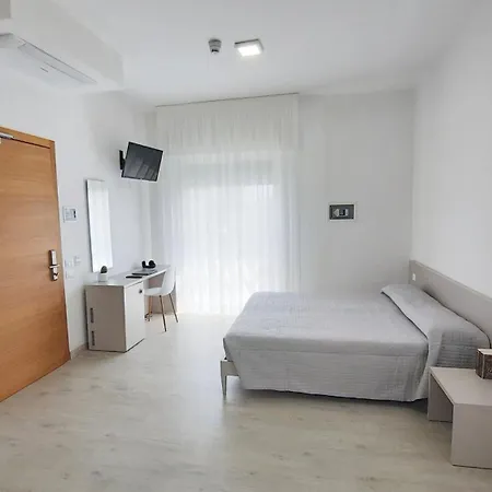 Serena Hotel 3*