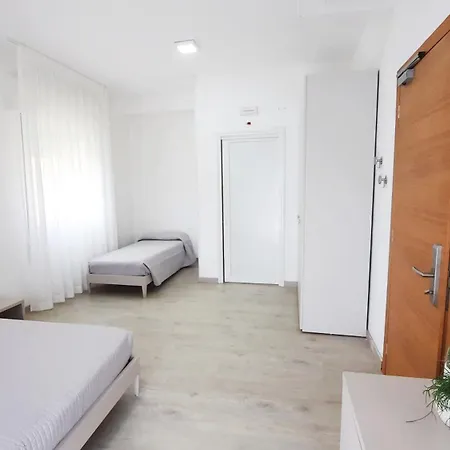 Serena מלון לידו די ג'סולו