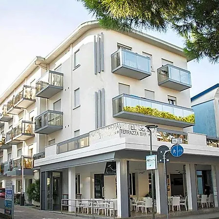 Serena Hotel